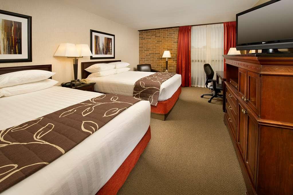 Drury Inn & Suites Kansas City Shawnee Mission Merriam Room photo